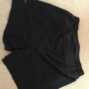 Lululemon mens size large lined athletic shorts